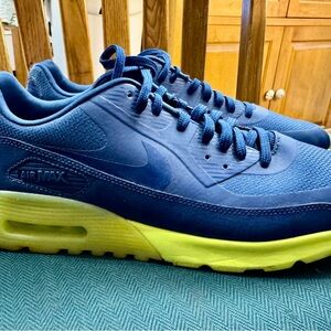 Nike Women’s Air Max 90 in Blue and Yellow, 12B